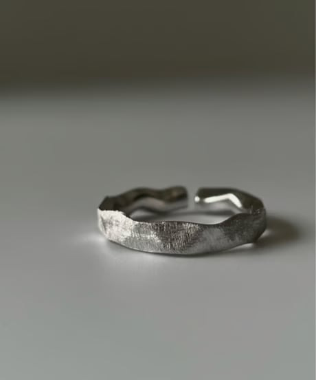 Rough Texture Wave Ring
