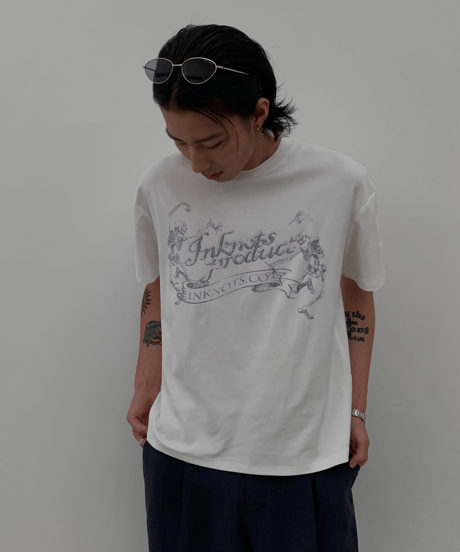 Vintage Skeleton Graphic Oversized Tee  / 2color
