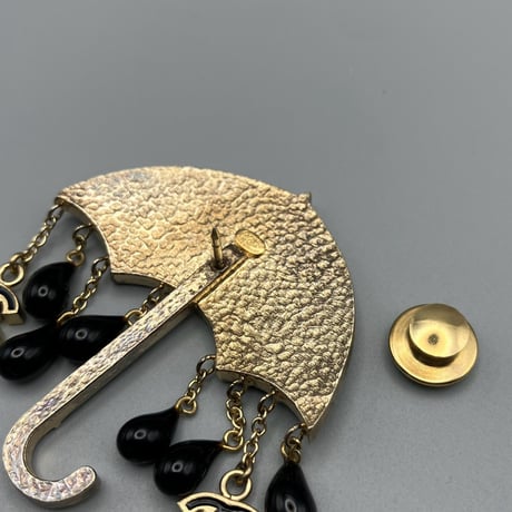CHANEL (シャネル) ヴィンテージ 傘 アンブレラ ラインストーン ココマーク ブローチ
