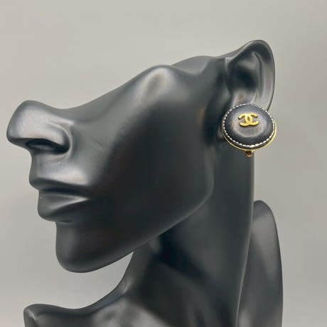 CHANEL (シャネル) ヴィンテージ レザー ココマーク ラウンド イヤリング