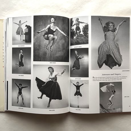 Philippe Halsman's Jump Book /  フィリップ・ハルスマン