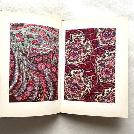 Designs For Shawls　 Victoria and Albert Colour Books / Michael Joseph