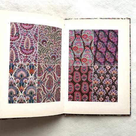 Designs For Shawls　 Victoria and Albert Colour Books / Michael Joseph
