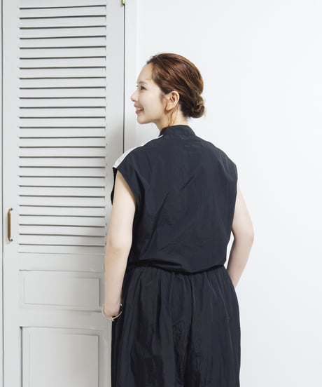 Line Vest Jacket black