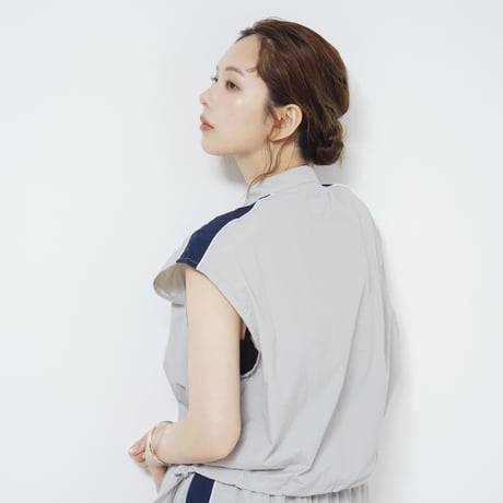 Line Vest Jacket gray