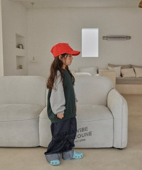 【BONEOUNE】Crayon Raglan Sweatshirt
