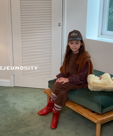 【jejeunosity】Stud Sweetshirt