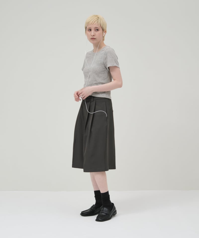 Double Tuck Half Pants | lit
