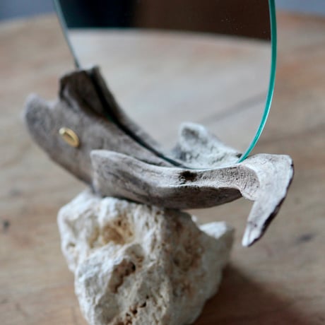 Driftwood stand mirror#4