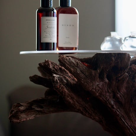 Driftwood display table light