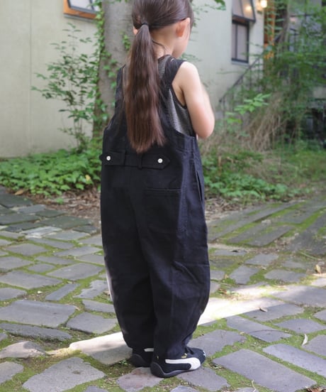 即納　black salopette
