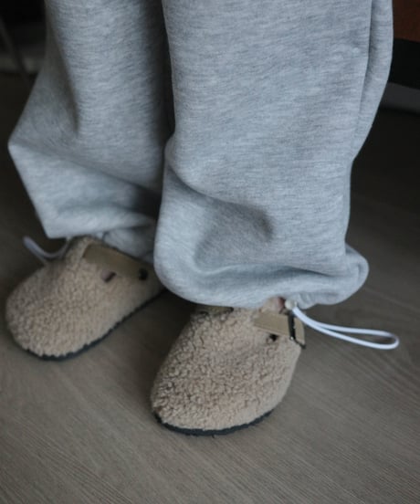 sweat pants