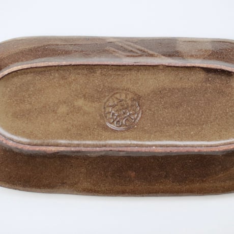 Long oval plate / My darling through the violets  / すみれの向こうにいる私の最愛の人