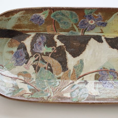 Long oval plate / My darling through the violets  / すみれの向こうにいる私の最愛の人