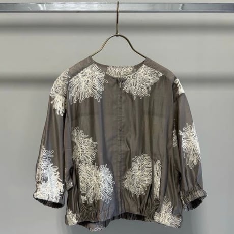 【MARGAUX VINTAGE】刺繍ZIPシアーブルゾン　27023