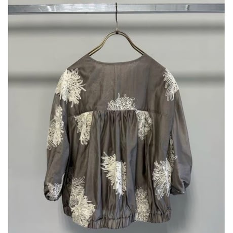 【MARGAUX VINTAGE】刺繍ZIPシアーブルゾン　27023