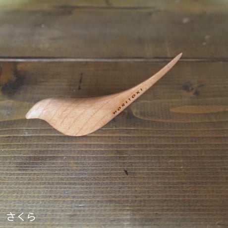 ゆらゆら鳥のペーパーカッター