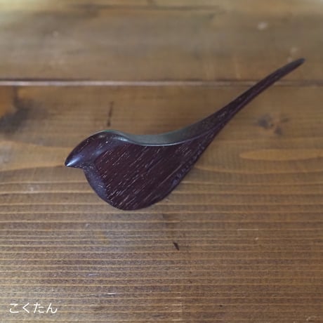 ゆらゆら鳥のペーパーカッター