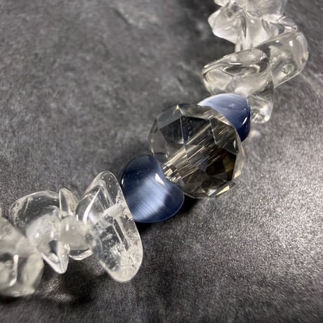 【霊視ナターシャオリジナル】清冽な水鏡・碧き光条が静寂をもたらすネックレス【クォーツ・ブルーキャッツアイ・スワロフスキー】