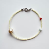 bracelet / light yellow