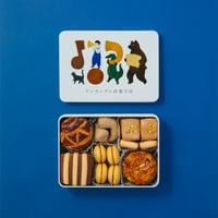 8/2おやつの日　クッキー缶