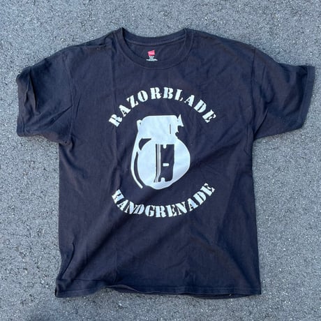 RAZORBLADE HANDGRENADE T-SHIRTS ( USED )