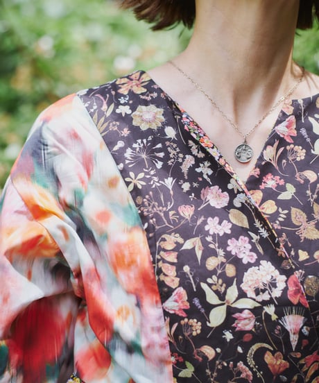 maiando×patternLabel【2ネックカシュクールカーデ】<キット>/<材料セット>ブラックレッド(LIBERTY FABRICS)