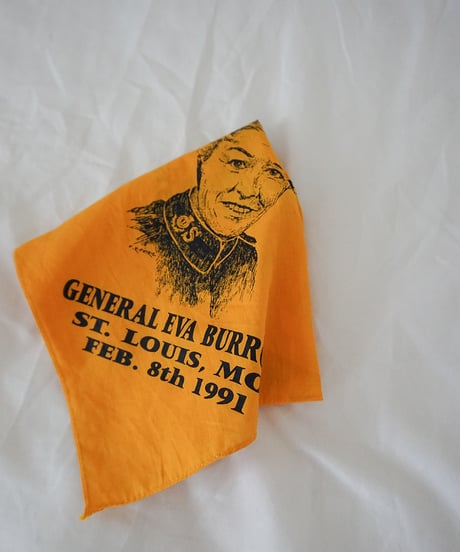 VINTAGE PRINT BANDANA