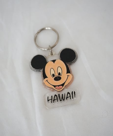 【HAWAII LIMITED】  Retro Disney Friends Acrylic Keychain