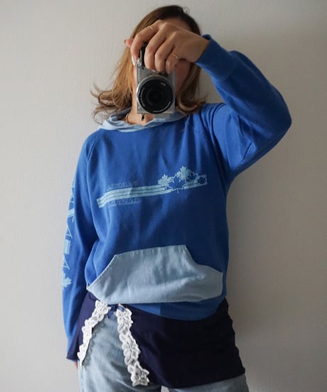 VINTAGE CANADA PRINT COLOR BLOCK HOODIE