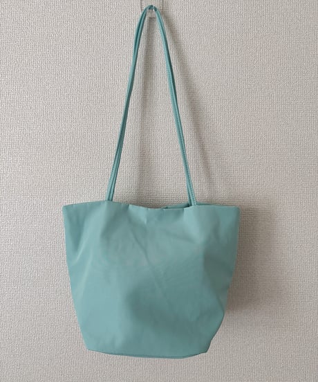LOVES everyday nylon tote bag