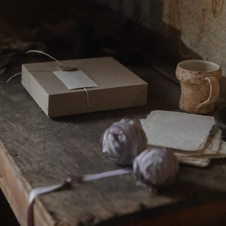 PETALO KIT-04. " Compassion "