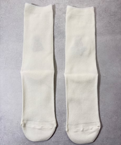 刺繍ソックス｜モデルとブタさん｜WOMEN