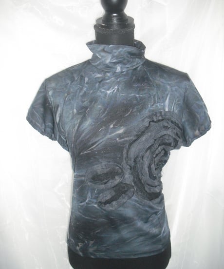 3D mesh high neck tops