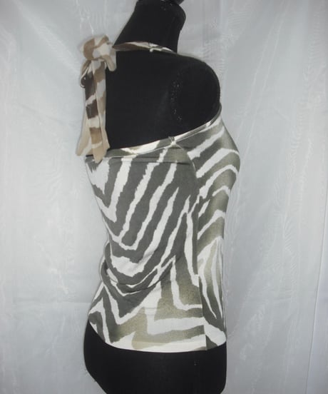 zebra holder neck