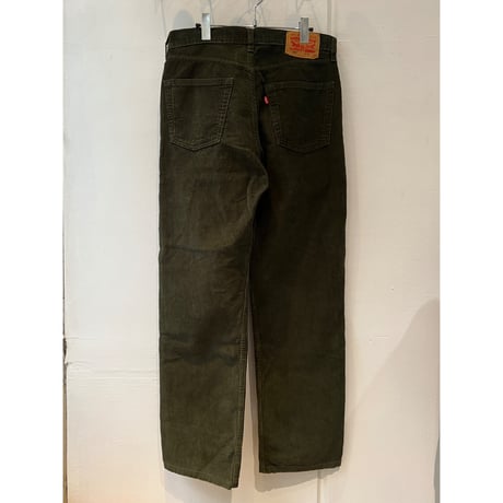 Levi’s 565 corduroy pants