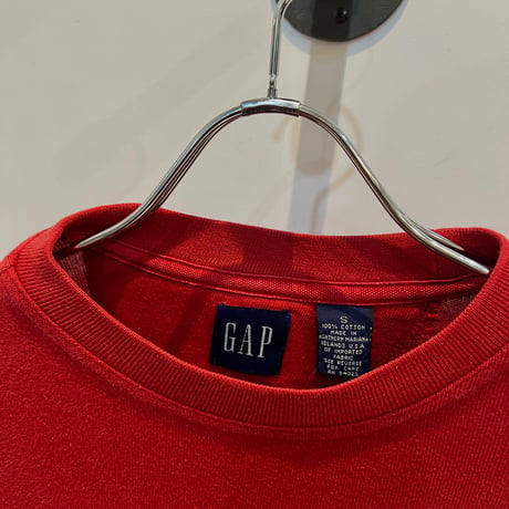 90-00’s GAP L/S Center border cutsaw