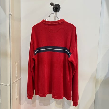 90-00’s GAP L/S Center border cutsaw