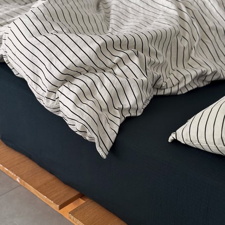 beddingsets-03193　White×Dark Navy Pinstripe Bedding Sets