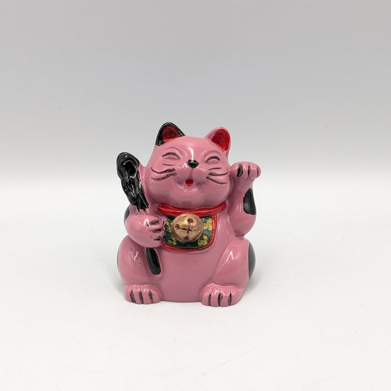 縁起物 福禄寿 招き猫 七福猫 ピンク ぶち猫 杖 陶器製 置物 健康長寿