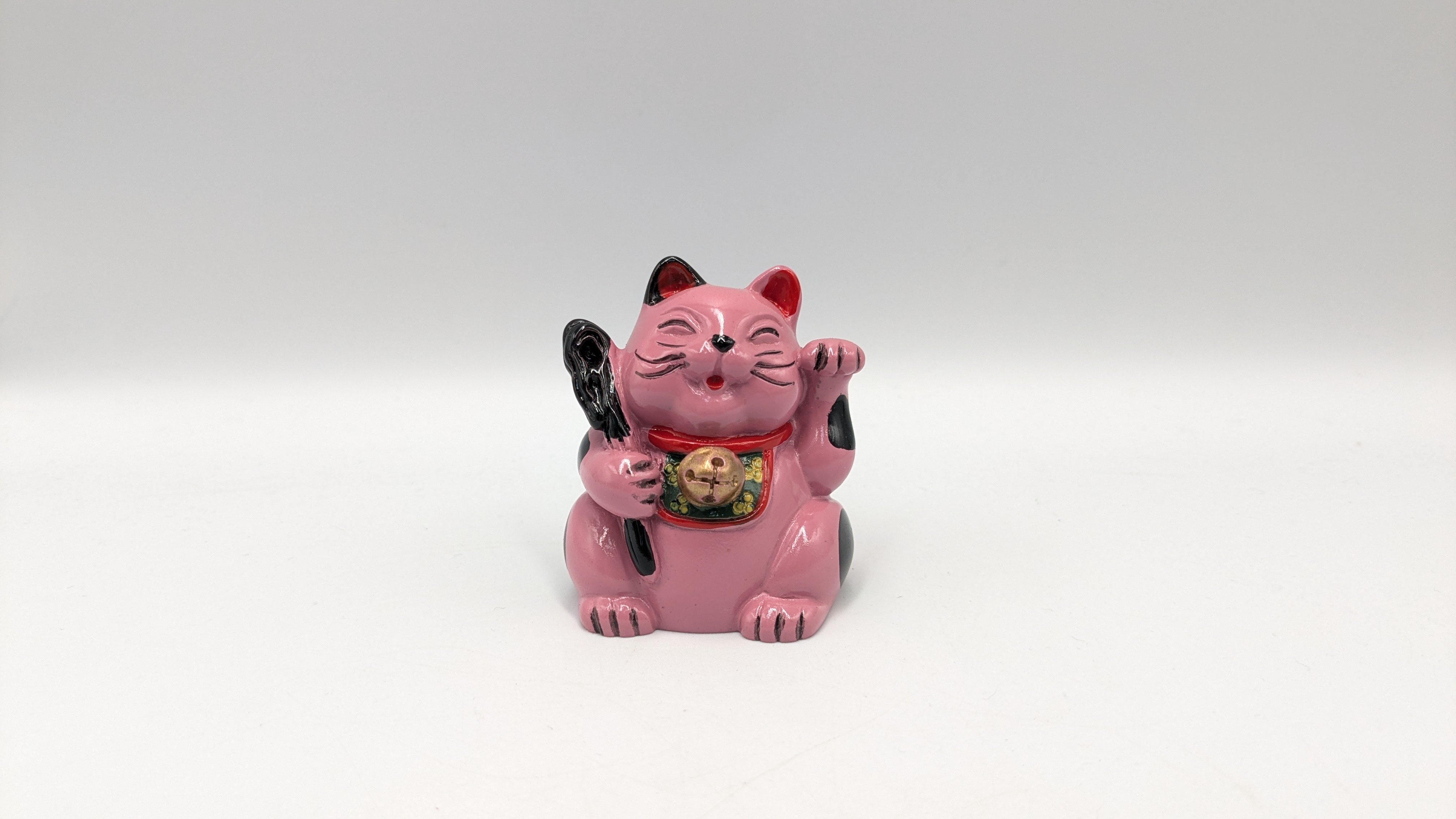 縁起物 福禄寿 招き猫 七福猫 ピンク ぶち猫 杖 陶器製 置物 健康長寿
