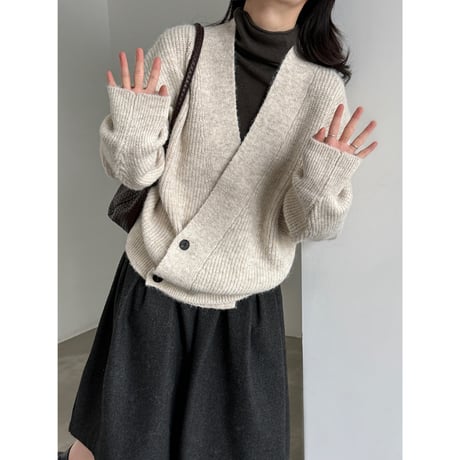 soft brushed v-neck knit cardigan　/3color　un2164
