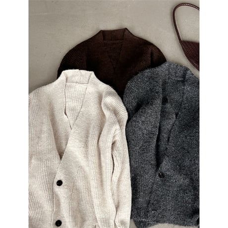 soft brushed v-neck knit cardigan　/3color　un2164