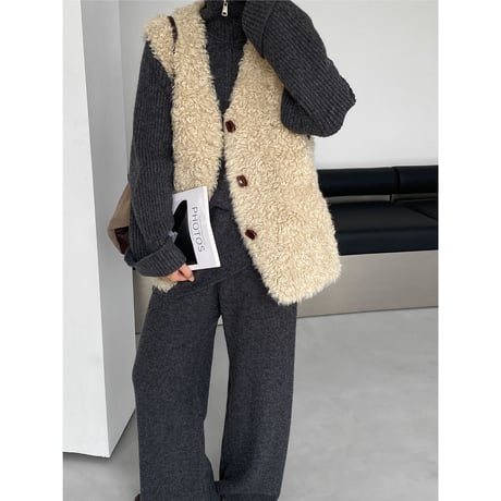 curly faux fur vest　/2color　un2223