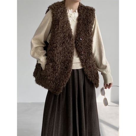curly faux fur vest　/2color　un2223