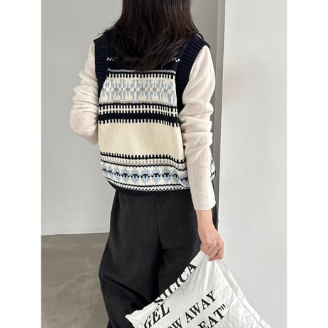 nordic pattern knit vest　un2163
