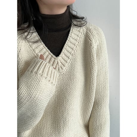 chunky knit v-neck pullover　/2color　un2171
