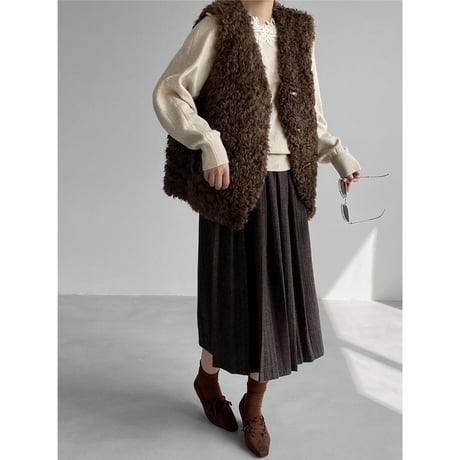 curly faux fur vest　/2color　un2223