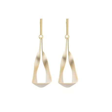 matte twisted drop pierce　NK2712