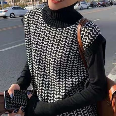 monotone high neck vest　NK2634